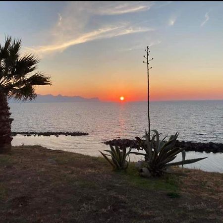 Casa Vacanza Da Mirella E Peppe ترابيتو المظهر الخارجي الصورة